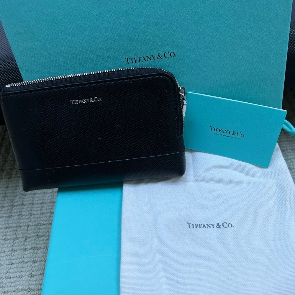 🔴NEW 🔴Authentic NEW TIFFANY & CO Black Leather Clutch 💙🔴 - Picture 5 of 8